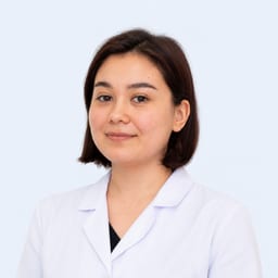 Портретный снимок врача, приём в городе Алматы