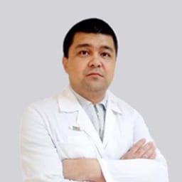 Портретный снимок врача, приём в городе Алматы