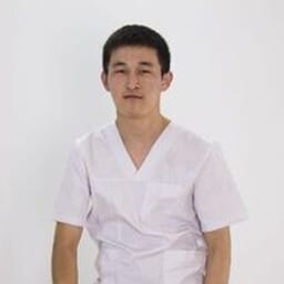 Портретный снимок врача, приём в городе Алматы