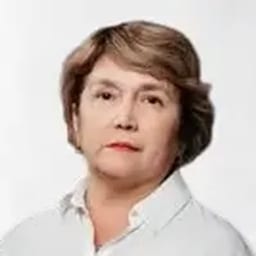 Портретный снимок врача, приём в городе Астана
