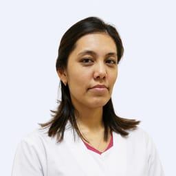 Портретный снимок врача, приём в городе Алматы