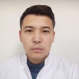 Портретный снимок врача, приём в городе Алматы
