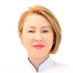 Портретный снимок врача, приём в городе Астана