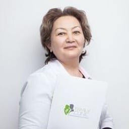 Портретный снимок врача, приём в городе Астана