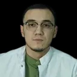 Портретный снимок врача, приём в городе Астана