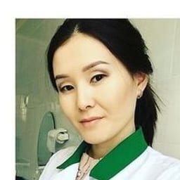 Портретный снимок врача, приём в городе Астана